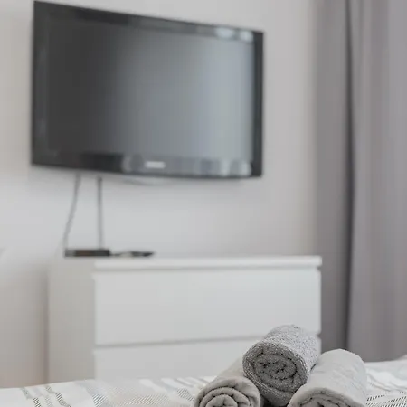 Apartment Andersena 190 B - 12 Piętro - 10 Min Cmkp - 5 Min Metro - 15 Min Centrum *