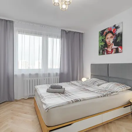 Andersena 190 B - 12 Pietro - 10 Min Cmkp - 5 Min Metro - 15 Min Centrum Varsóvia