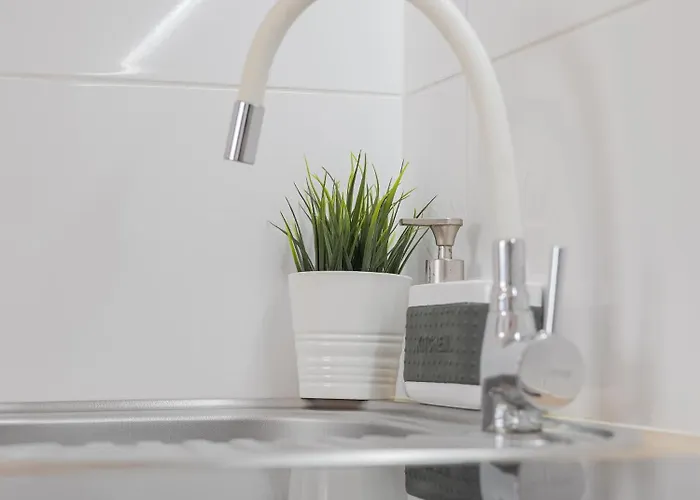 Andersena 190 B - 12 Pietro - 10 Min Cmkp - 5 Min Metro - 15 Min Centrum Apartment *